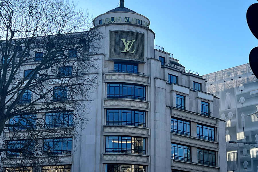 A picture of the Louis Vuitton in Paris, Frace